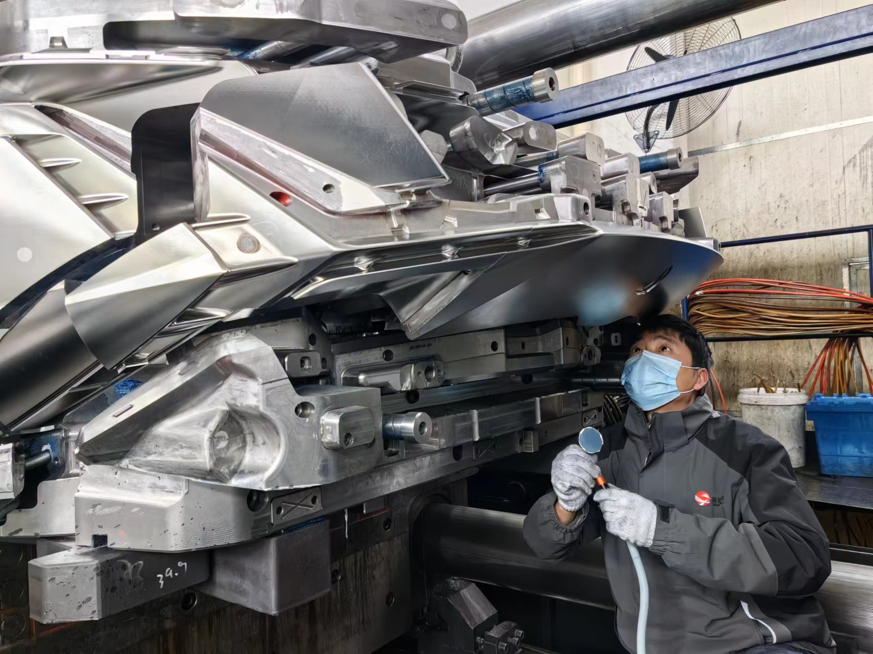 Taizhou Huangyan Chenpeng  Mould Co,.Ltd.